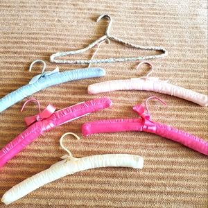 SIX (6) Vintage 1950'/60's hangers